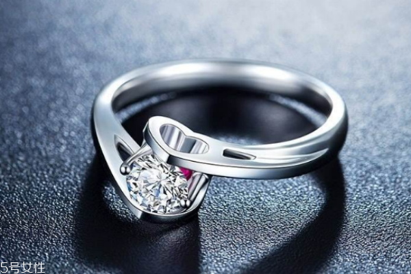 克徠帝鉆戒多少錢 性價(jià)比非常高 克徠帝鉆戒多少錢 性價(jià)比非常高