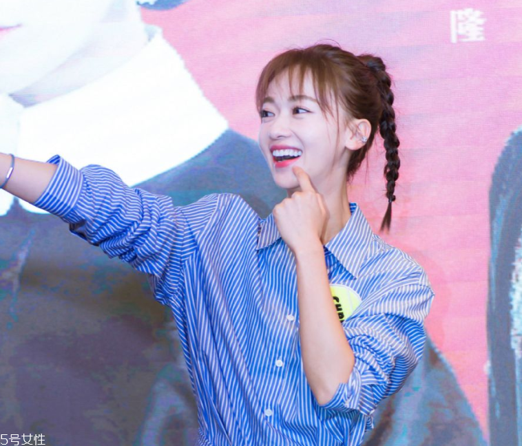 燈籠馬尾怎么拉蓬松 吳謹(jǐn)言教你怎么綁 燈籠馬尾怎么拉蓬松 吳謹(jǐn)言教你怎么綁