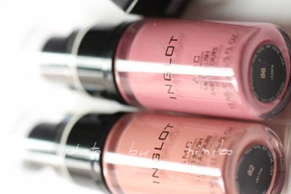 液體腮紅用在哪一步 散粉前用會更加持久 液體腮紅用在哪一步 散粉前用會更加持久