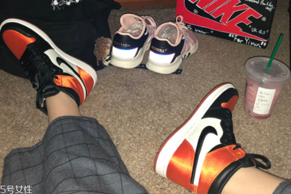 aj1絲綢扣碎有男款嗎 驚艷人心的設(shè)計 aj1絲綢扣碎有男款嗎 驚艷人心的設(shè)計