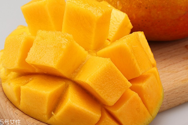 芒果沒熟怎么保存 這樣做可以催熟 芒果沒熟怎么保存 這樣做可以催熟