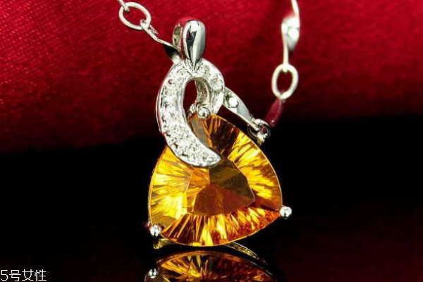 怎么鑒定黃水晶真假 假貨非常逼真 怎么鑒定黃水晶真假 假貨非常逼真