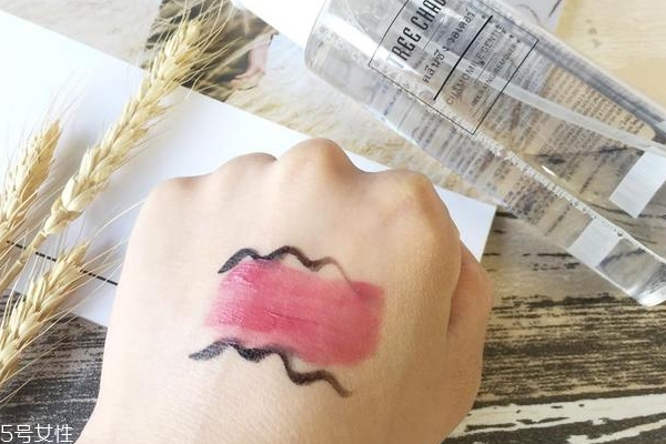 treechada卸妝水怎么樣 油皮干皮都為它爆燈 treechada卸妝水怎么樣 油皮干皮都為它爆燈