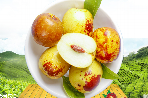 冬棗可以和蝦一起吃嗎 這個搭配沒毛病 冬棗可以和蝦一起吃嗎 這個搭配沒毛病