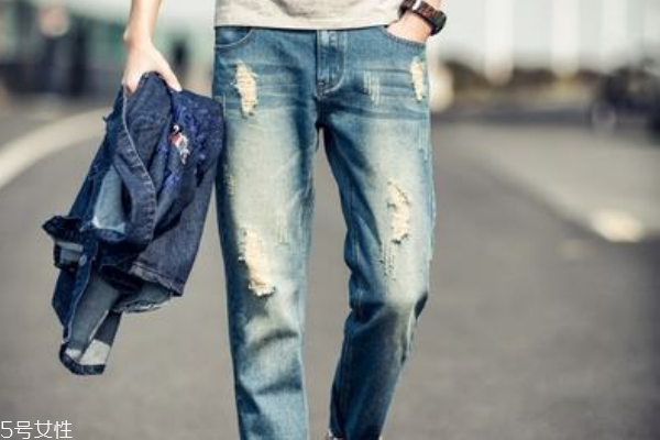 牛仔褲為什么會掉色 原因是這樣的 牛仔褲為什么會掉色 原因是這樣的