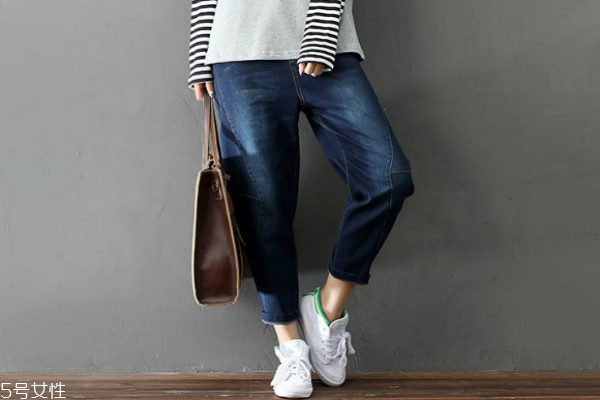 牛仔褲為什么會掉色 原因是這樣的 牛仔褲為什么會掉色 原因是這樣的