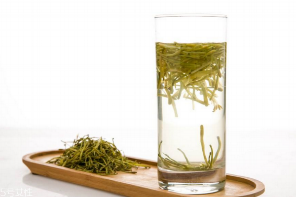 金銀花茶能降血壓嗎 沒這個(gè)功效 金銀花茶能降血壓嗎 沒這個(gè)功效