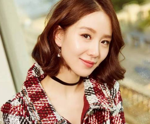 發(fā)量少怎么增加發(fā)量 禿發(fā)女孩必學發(fā)量激増6招