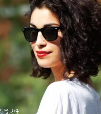 什么是嬉皮士卷發(fā) 嬉皮士卷發(fā)型圖片 什么是嬉皮士卷發(fā) 嬉皮士卷發(fā)型圖片