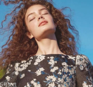 什么是嬉皮士卷發(fā) 嬉皮士卷發(fā)型圖片 什么是嬉皮士卷發(fā) 嬉皮士卷發(fā)型圖片