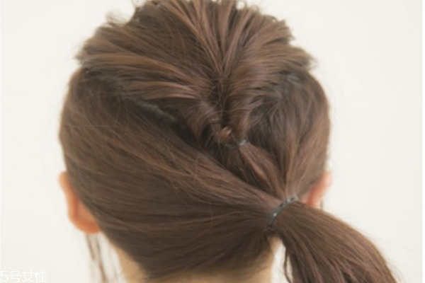 夏天頭發(fā)怎么盤(pán)好看 日系空氣感束發(fā)教程 夏天頭發(fā)怎么盤(pán)好看 日系空氣感束發(fā)教程