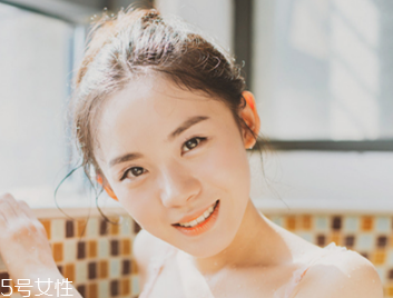 夏天頭發(fā)怎么盤(pán)好看 日系空氣感束發(fā)教程 夏天頭發(fā)怎么盤(pán)好看 日系空氣感束發(fā)教程