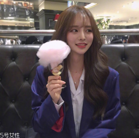 空氣劉海適合什么發(fā)型 空氣劉海發(fā)型圖片 空氣劉海適合什么發(fā)型 空氣劉海發(fā)型圖片