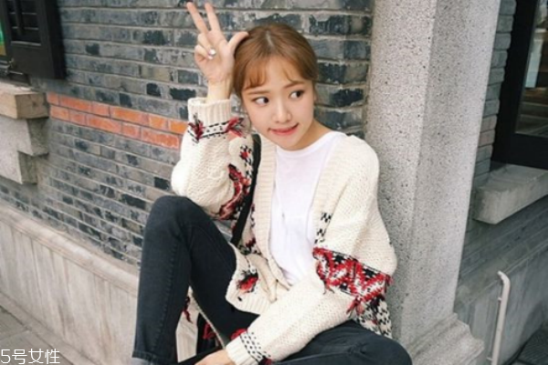 空氣劉海適合多大年齡 最新款空氣劉海發(fā)型圖片 空氣劉海適合多大年齡 最新款空氣劉海發(fā)型圖片