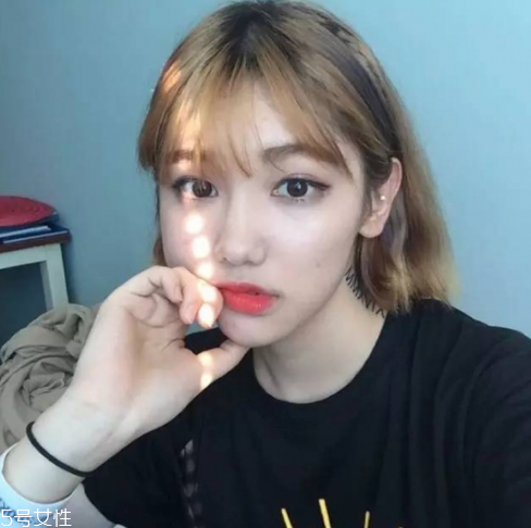 空氣劉海適合多大年齡 最新款空氣劉海發(fā)型圖片 空氣劉海適合多大年齡 最新款空氣劉海發(fā)型圖片