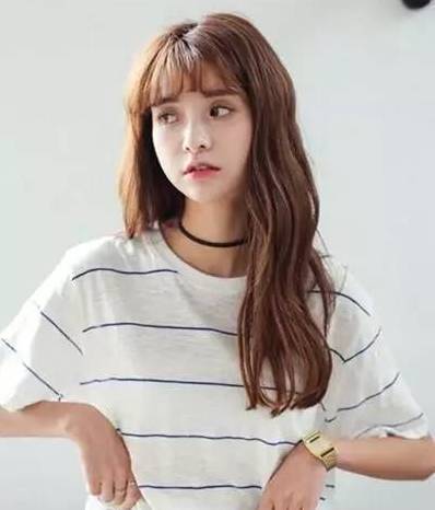 空氣劉海怎么定型長(zhǎng)久 維持劉海卷靠這5招 空氣劉海怎么定型長(zhǎng)久 維持劉海卷靠這5招