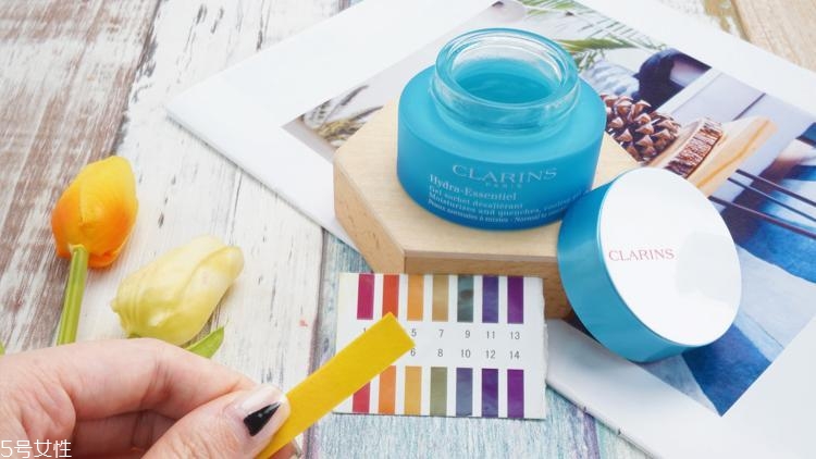 嬌韻詩沁潤奇肌凝露適合年齡 不油不膩不挑年紀(jì) 嬌韻詩沁潤奇肌凝露適合年齡 不油不膩不挑年紀(jì)