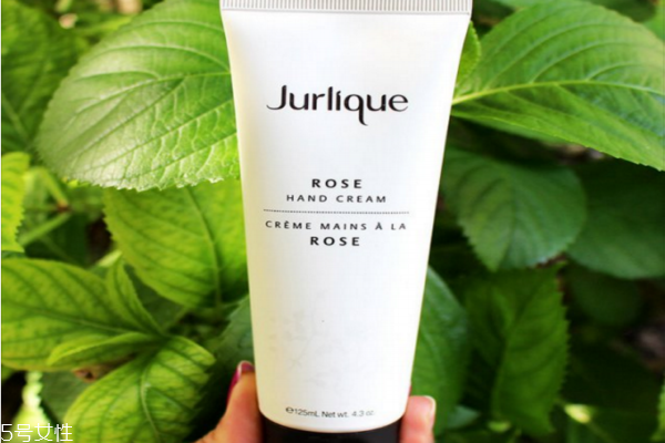 夏天可以涂護(hù)手霜嗎 夏天護(hù)手霜推薦 夏天可以涂護(hù)手霜嗎 夏天護(hù)手霜推薦