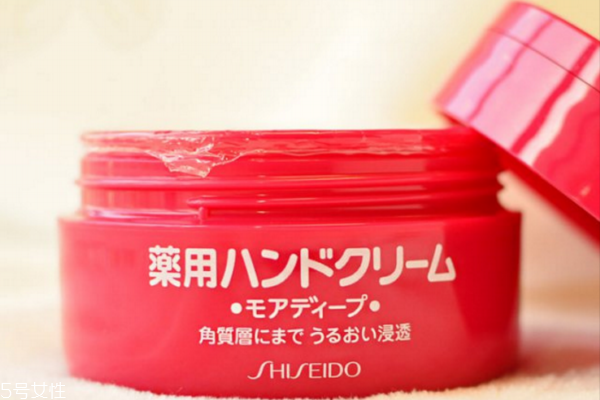 夏天可以涂護(hù)手霜嗎 夏天護(hù)手霜推薦 夏天可以涂護(hù)手霜嗎 夏天護(hù)手霜推薦