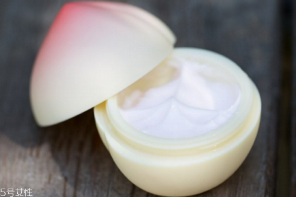 夏天可以涂護(hù)手霜嗎 夏天護(hù)手霜推薦 夏天可以涂護(hù)手霜嗎 夏天護(hù)手霜推薦