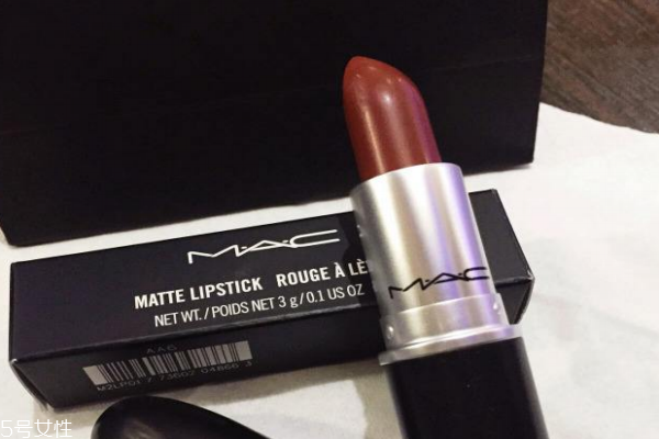 口紅怎樣涂不沾杯 時刻做優(yōu)雅女神 口紅怎樣涂不沾杯 時刻做優(yōu)雅女神