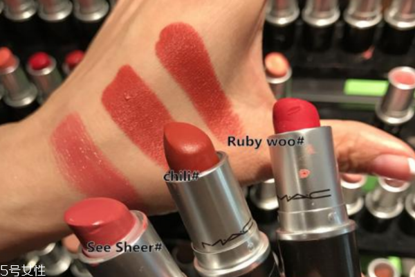 口紅怎樣涂不沾杯 時刻做優(yōu)雅女神 口紅怎樣涂不沾杯 時刻做優(yōu)雅女神