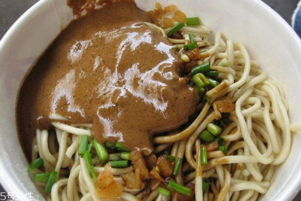 熱干面可以用掛面嗎 必看的知識點(diǎn) 熱干面可以用掛面嗎 必看的知識點(diǎn)