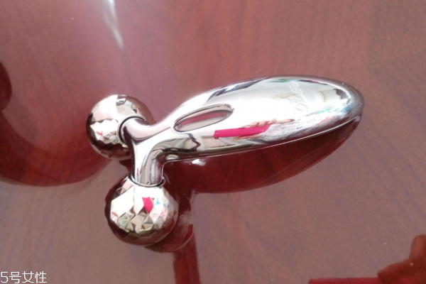 混合皮膚用什么美容儀好 3種美容儀分區(qū)保養(yǎng) 混合皮膚用什么美容儀好 3種美容儀分區(qū)保養(yǎng)