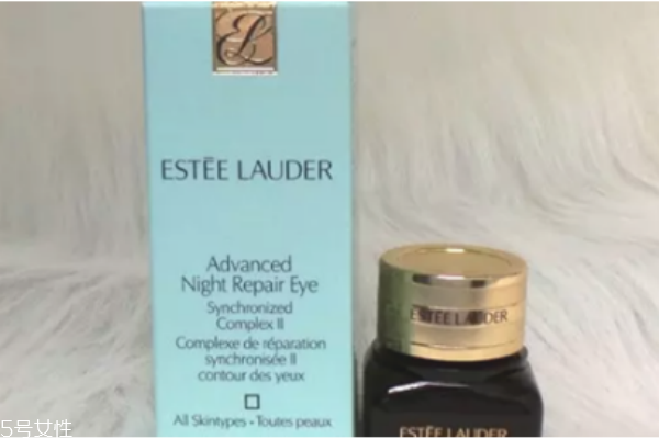 雅詩蘭黛小棕瓶眼霜和蘭蔻小黑瓶眼霜哪個(gè)好 告別熊貓眼 雅詩蘭黛小棕瓶眼霜和蘭蔻小黑瓶眼霜哪個(gè)好 告別熊貓眼