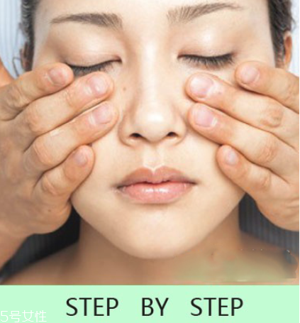 油性皮膚吃?shī)y怎么辦 萬萬沒想到可以這樣做