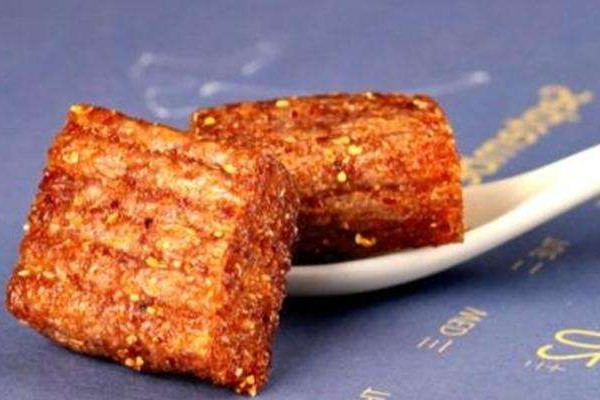 衛(wèi)龍辣條廠真的干凈么？辣條食品安全國家標(biāo)準(zhǔn)要來了