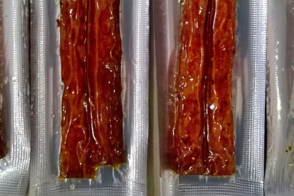 辣條是腐竹做的嗎？衛(wèi)龍辣條承載了90后童年的回憶