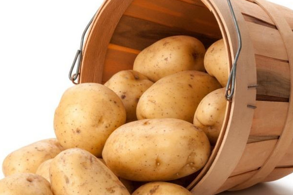 炒菜鹽放多了怎么辦？加這些食物可以避免菜過咸