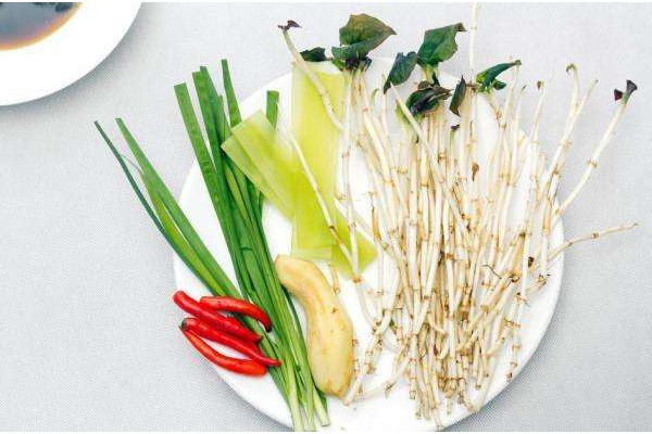 折耳根不能和什么一起吃？折耳根食用好處多