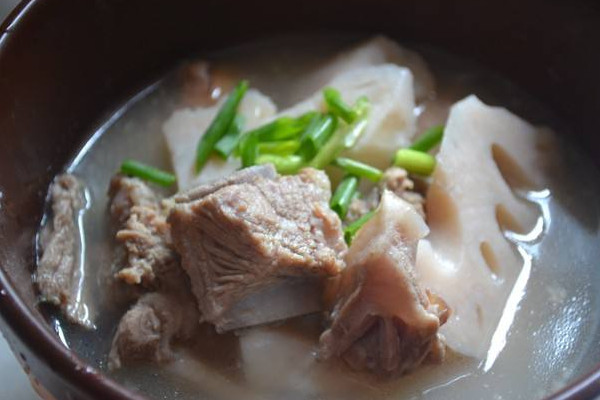 蓮藕怎么知道它粉不粉？別光看外表還得看孔數(shù)