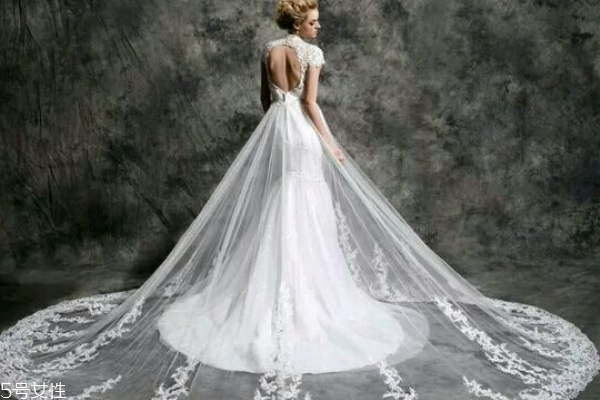 胸小怎么穿婚紗 這些竅門要掌握 胸小怎么穿婚紗 這些竅門要掌握