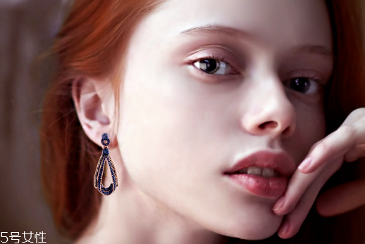 大耳垂適合什么耳環(huán) 輕松打造氣場(chǎng) 大耳垂適合什么耳環(huán) 輕松打造氣場(chǎng)