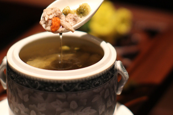 黑豚肉好吃嗎？黑豚養(yǎng)殖市場需求大