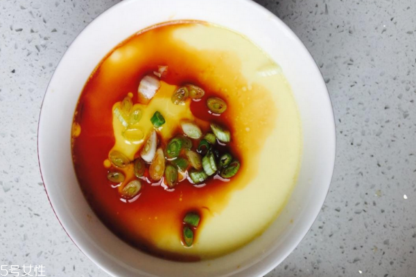 蒸蛋為什么要用保鮮膜 是為了美觀 蒸蛋為什么要用保鮮膜 是為了美觀