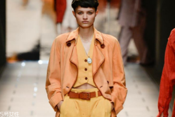 大地色是冷色還是暖色 秋冬一定要有它 大地色是冷色還是暖色 秋冬一定要有它