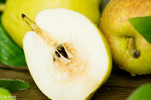 香梨可以空腹吃嗎 一般是可以的 香梨可以空腹吃嗎 一般是可以的