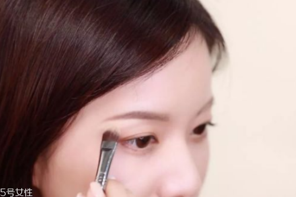 扁頭眉筆好用嗎 建議斷眉的小仙女們用 扁頭眉筆好用嗎 建議斷眉的小仙女們用