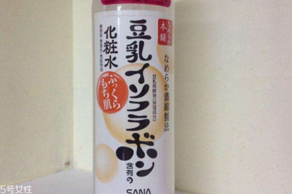 豆乳化妝水含酒精嗎 看了就知道 豆乳化妝水含酒精嗎 看了就知道