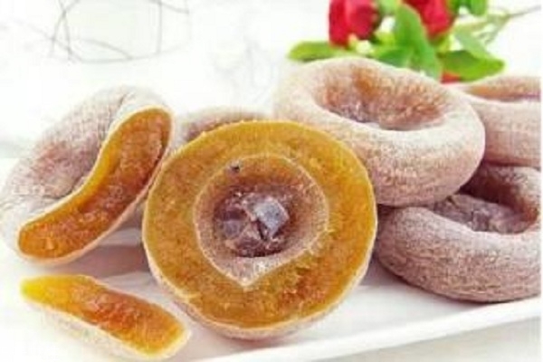 食用柿子餅有什么好處嗎 清熱潤肺好處多多 食用柿子餅有什么好處嗎 清熱潤肺好處多多