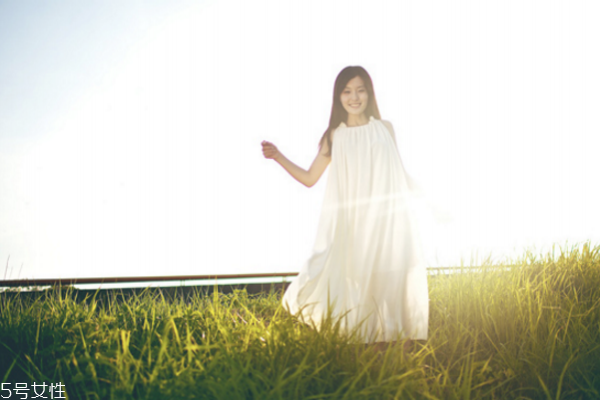 不同防曬可以一起用嗎 需要謹(jǐn)慎使用 不同防曬可以一起用嗎 需要謹(jǐn)慎使用