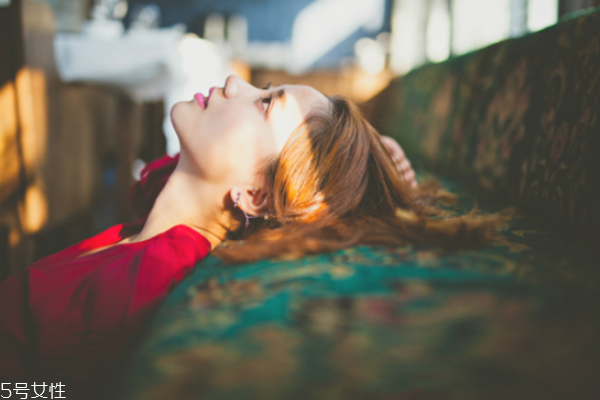 不同防曬可以一起用嗎 需要謹(jǐn)慎使用 不同防曬可以一起用嗎 需要謹(jǐn)慎使用