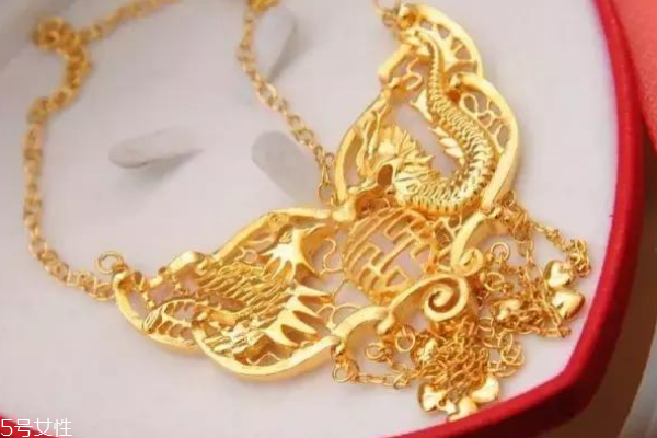 結婚三金什么牌子好 認準大牌黃金