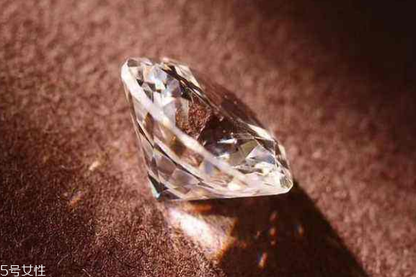 奶油鉆怎么分辨 鑒別方法要掌握 奶油鉆怎么分辨 鑒別方法要掌握