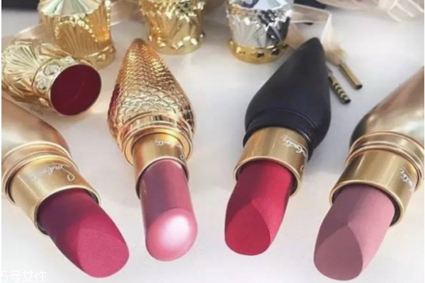 過期的化妝品用了會怎么樣 使用過期化妝品的危害 過期的化妝品用了會怎么樣 使用過期化妝品的危害