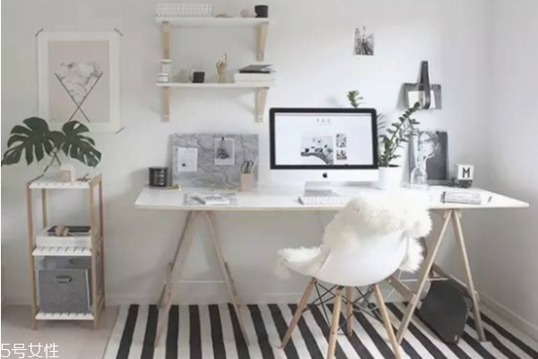 過期的化妝品用了會怎么樣 使用過期化妝品的危害 過期的化妝品用了會怎么樣 使用過期化妝品的危害